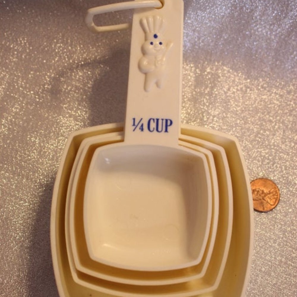 Vintage Pillsbury Doughboy Square Measuring Cups